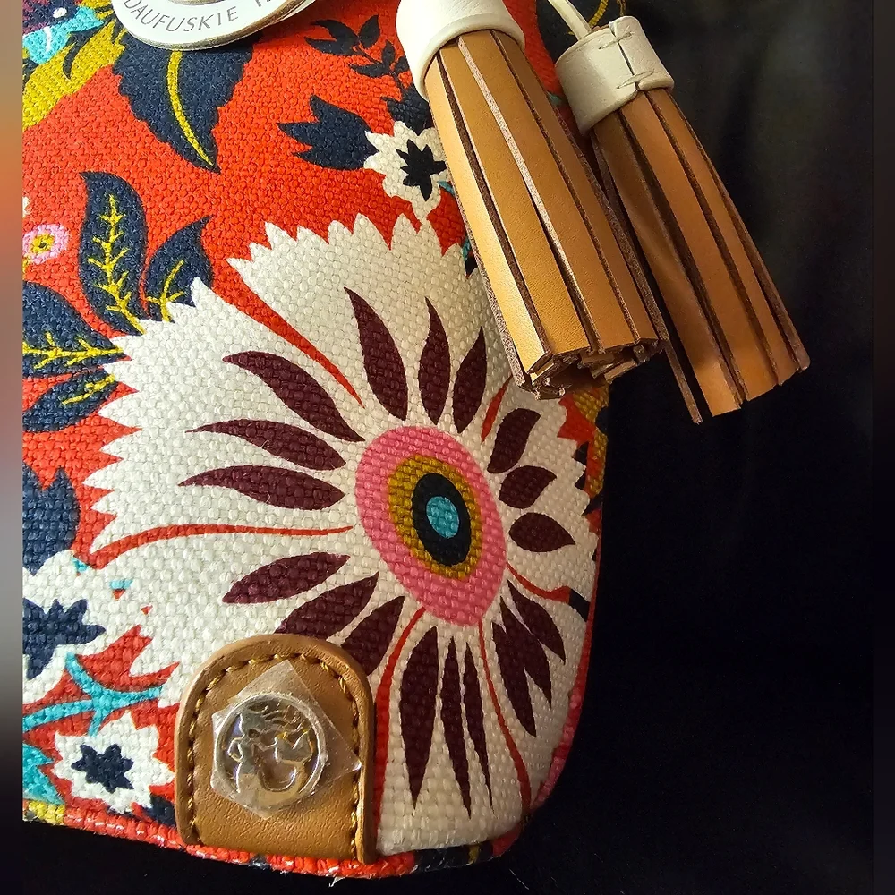 Spartina Island Tote Woven linen and leather Tote with leather Pom Pom charm NWT - Picture 13 of 16